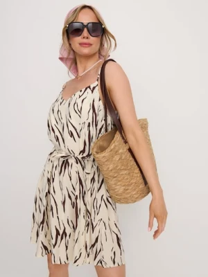 Sinsay - Wiskozowa sukienka na ramiączkach z wiązaniem w pasie - beżowy