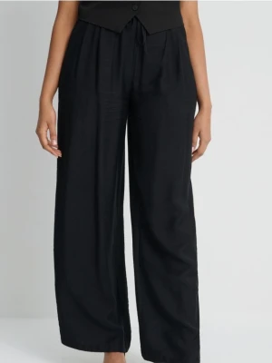 Sinsay - Wiskozowe spodnie wide leg - czarny