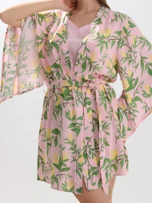 Sinsay - Wiskozowy szlafrok z nadrukiem w cytryny - biały