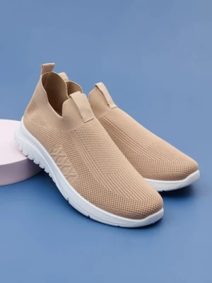 Sinsay - Wsuwane sneakersy - beżowy