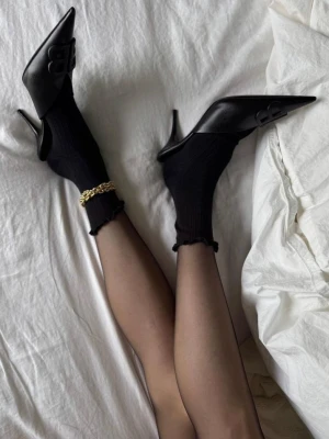 Skarpetki z falbanką Sablewska Perfect Matt Gabriella