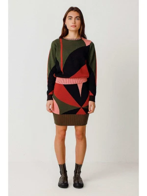 SKFK Sweter "Elur" w kolorze oliwkowo-jasnoróżowym rozmiar: 40