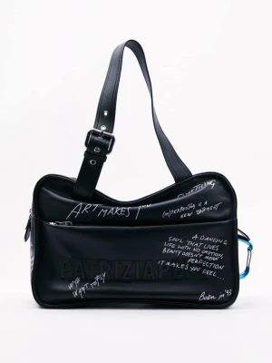 Skórzana torba na zakupy (IM)PERFECTION z kaligraficznym nadrukiem PATRIZIA PEPE