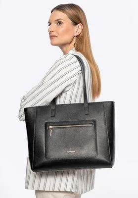 Skórzana torba shopper z kieszeniami na froncie czarna ze złotym logo Wittchen