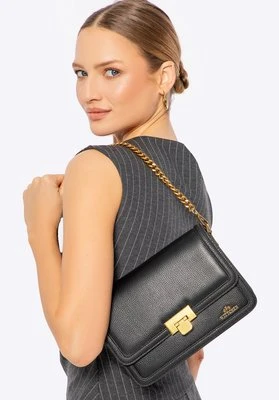 Skórzana torebka crossbody z łańcuszkiem czarna Wittchen