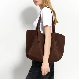 Skórzana zamszowa torebka shopper brązowa House
