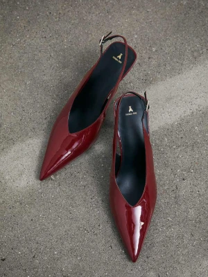 Skórzane czółenka na obcasie PATRIZIA PEPE