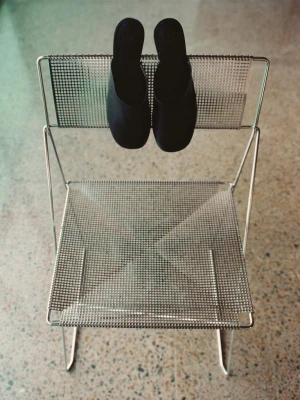 Skórzane klapki czarny - Kobieta - - MANGO