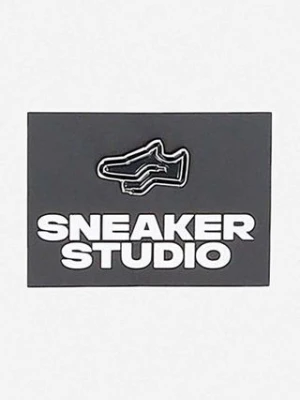 SneakerStudio przypinka Shoe PINSS-CZARNY