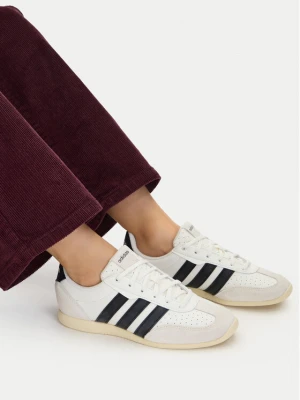 Sneakersy adidas Barreda Lo KI6726 Biały