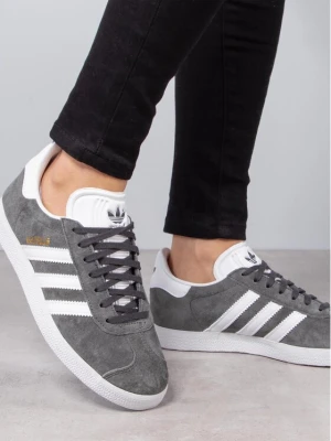 Sneakersy adidas Gazelle BB5480 Szary
