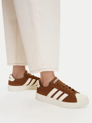 Sneakersy adidas Streetalk KJ4820 Brązowy