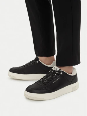 Sneakersy Armani Exchange XM001722 AF17540 MC138 Czarny