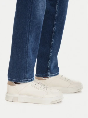 Sneakersy Armani Exchange XM001722 AF17540 MZ754 Biały