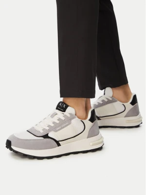 Sneakersy Armani Exchange XM002197 AF17447 MZ442 Biały