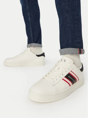 Sneakersy Armani Exchange XM002198 AF21421 MZ324 Biały