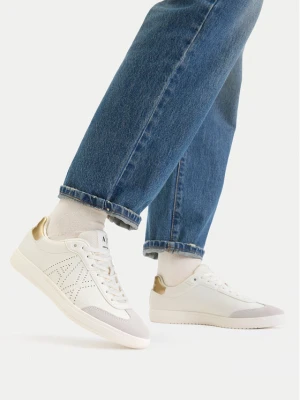 Sneakersy Armani Exchange XW002791 AF26936 MZ128 Écru Kremowy