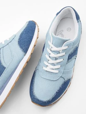 Sneakersy ze wstawką z siateczki bonprix