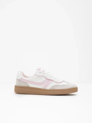 Sneakersy BonPrix biały