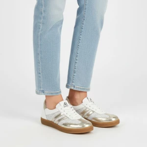 Sneakersy damskie Armodo, cholewka ze skóry naturalnej gładka konstrukcja z dekoracyjnymi wstawkami klasyczne sznurowanie niska wygodna podeszwa, bia