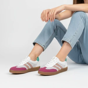 Sneakersy damskie Armodo, cholewka ze skóry naturalnej zamszowej z perforowanymi panelami klasyczne sznurowanie niska stabilna podeszwa zapewniająca