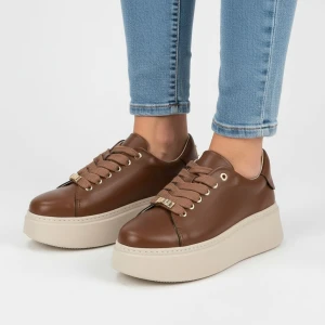 Sneakersy damskie Karino, cholewka ze skóry naturalnej gładkiej minimalistyczna forma klasyczne sznurowanie masywna podeszwa zapewniająca stabilność