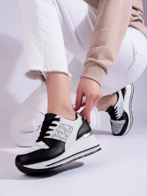Sneakersy damskie na koturnie czarno-białe Shelvt