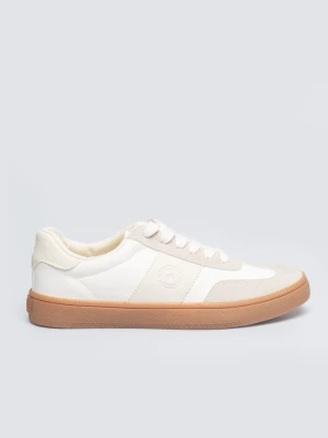 Sneakersy damskie z kontrastową podeszwą beżowe TT274798 801 BIG STAR