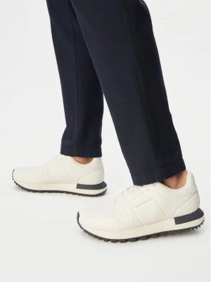 Sneakersy Emporio Armani EM003740 AF19726 M0107 Biały