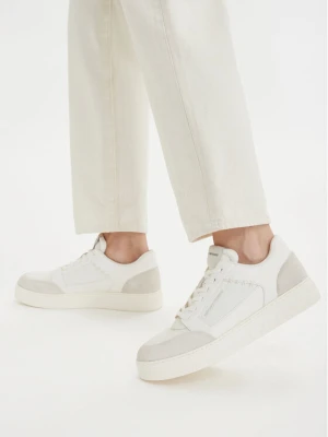 Sneakersy Emporio Armani EM004836 AF24321 M0360 Biały