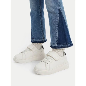 Sneakersy Guess CEO-25KC1009 Biały