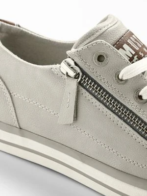 Sneakersy marki Mustang z zamkiem bonprix