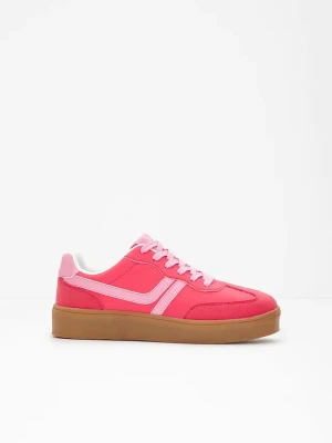 Sneakersy na platformie w stylu retro BonPrix różowy