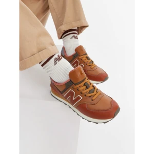 Sneakersy New Balance ML574OMA Brązowy