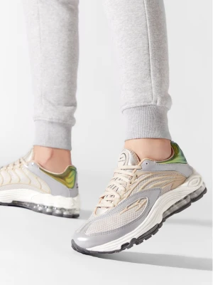 Sneakersy Nike Air Tuned Max DC9391 200 Beżowy