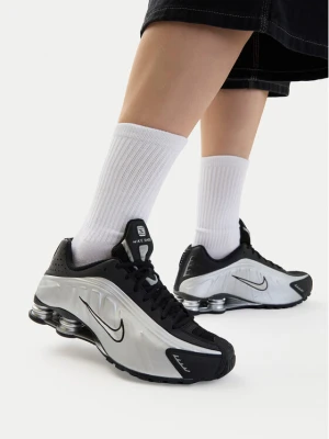 Sneakersy Nike Shox R4 HQ1988 007 Srebrny