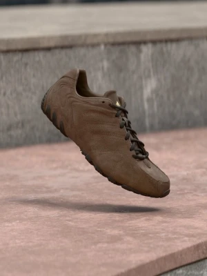 Sneakersy niskie adidas Originals ciemnobrązowy