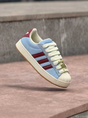 Sneakersy niskie adidas Originals jasnoniebieski