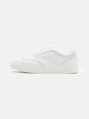 Zdjęcie produktu Sneakersy niskie Anna Field