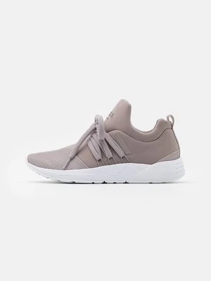 Sneakersy niskie Arkk Copenhagen