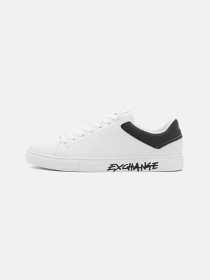 Sneakersy niskie Armani Exchange biały