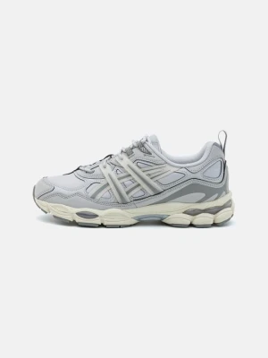 Sneakersy niskie Asics jasnoszary