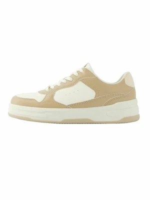 Sneakersy niskie Bershka