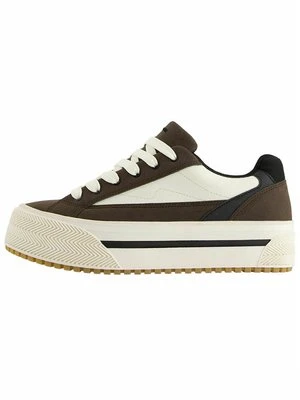 Sneakersy niskie Bershka