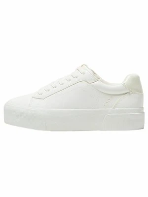 Sneakersy niskie Bershka