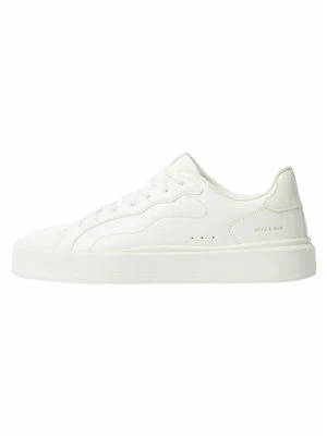 Zdjęcie produktu Sneakersy niskie Bershka