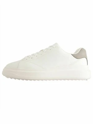 Zdjęcie produktu Sneakersy niskie Bershka