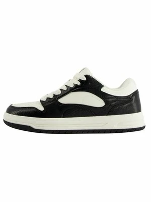 Sneakersy niskie Bershka