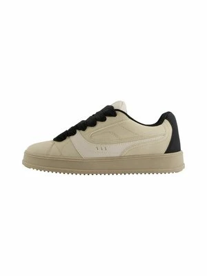 Zdjęcie produktu Sneakersy niskie Bershka
