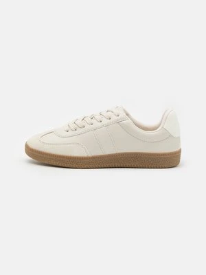 Sneakersy niskie Call it Spring